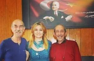 Tiyatro, yemekten sonra geviş getirme yeri değildir